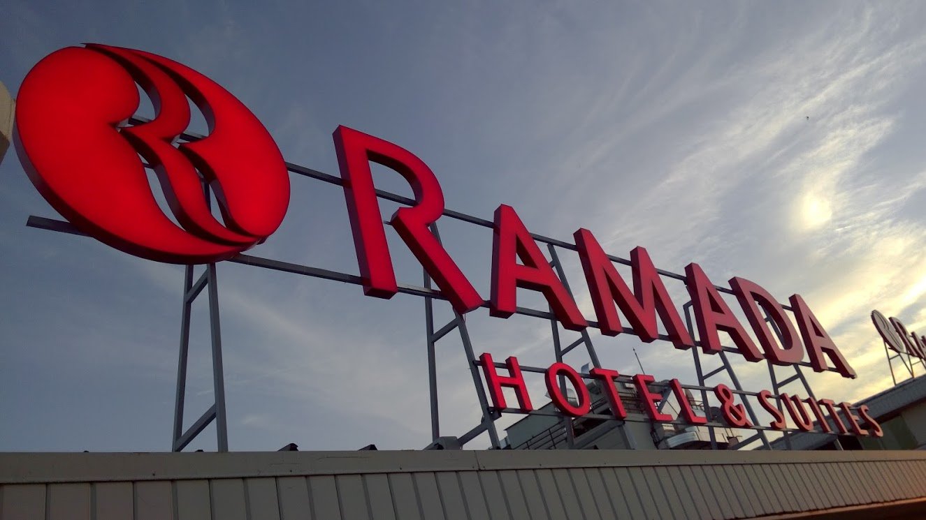 çatı otel kutu harf ışıklı tabela tabelası