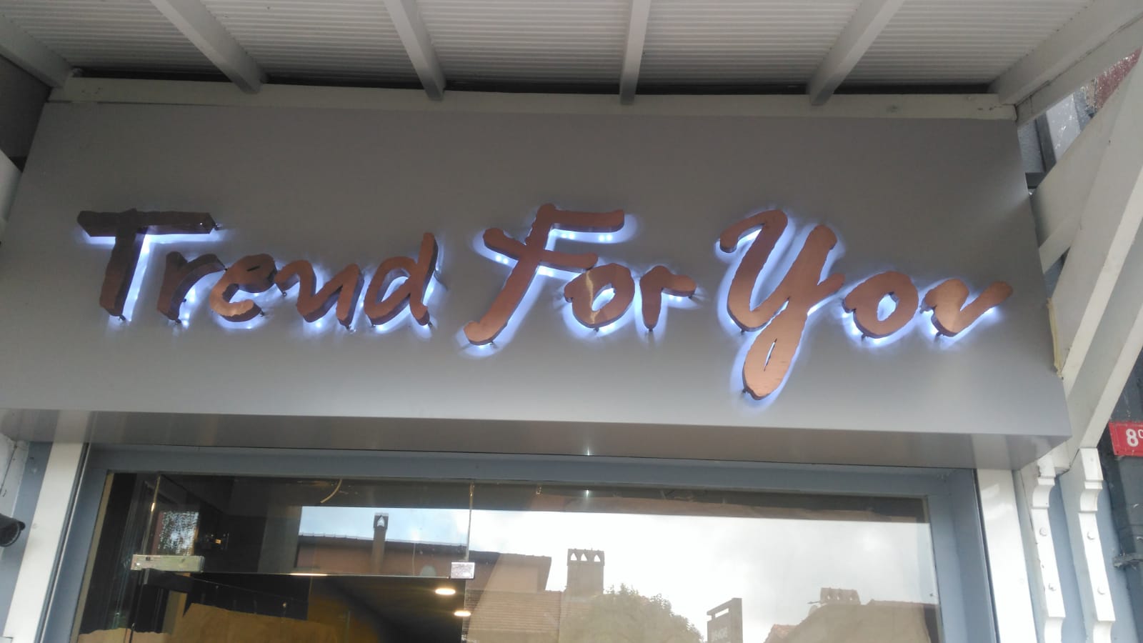 bakır satine nikel krom paslanmaz ışıklı kutu harf tabela