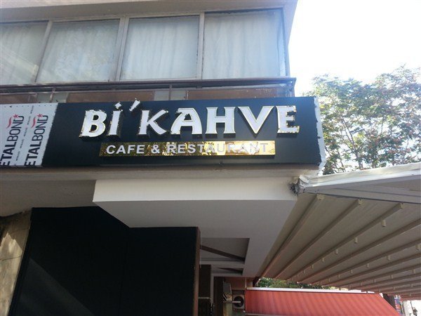 gold krom pleksi ışıklı kutu harf tabela örnekleri