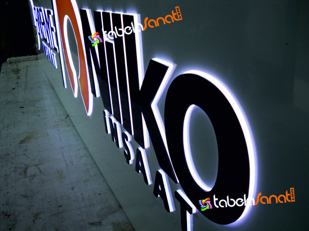 pleksi ışıklı led inşaat tabelası